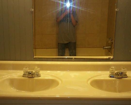 Double sinks so you can be cozy