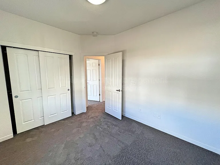 2488 Decatur St — Photo 20