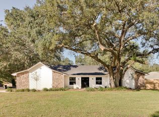 2326 Fallen Tree Dr W, Jacksonville, FL 32246