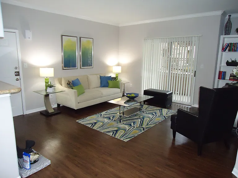 2921 Briarpark Dr — Photo 35