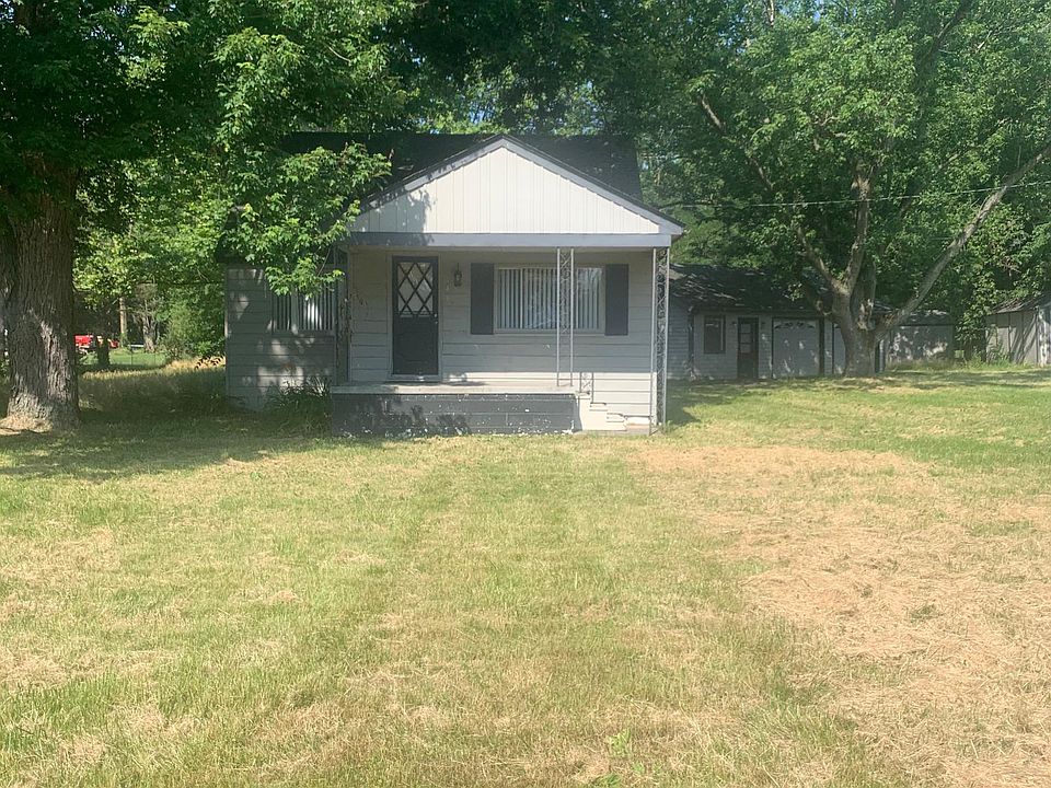 1st image of 50449 North Ave