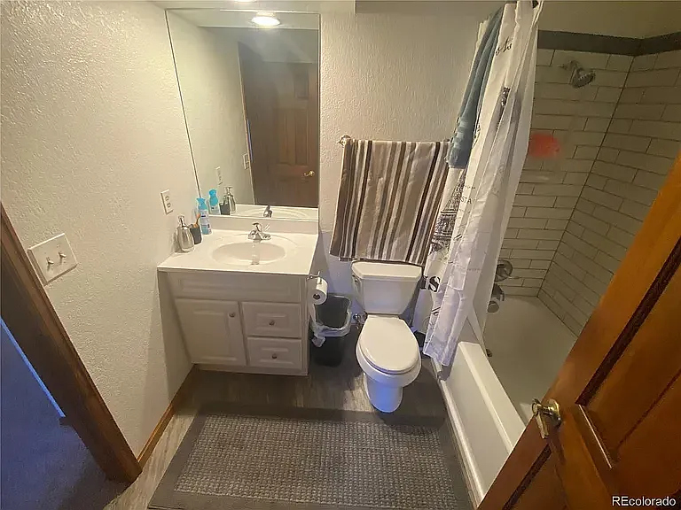 1810 Youngfield Ct #B — Photo 28