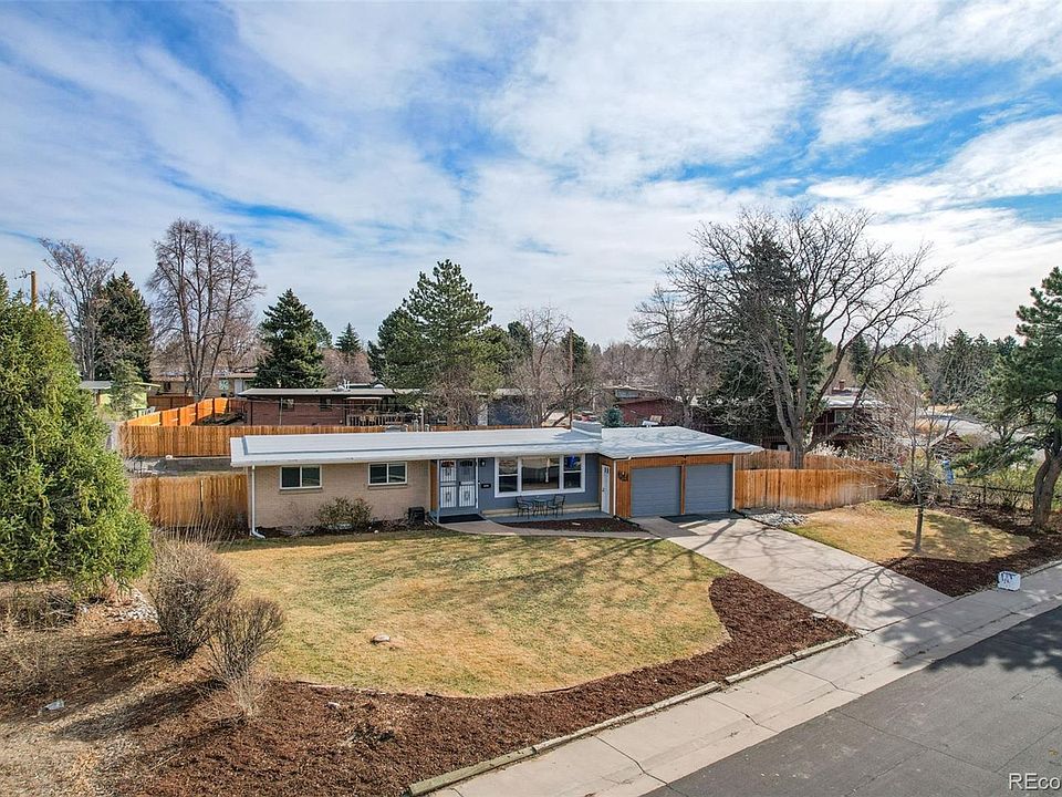 1st image of 323 E Briarwood Drive