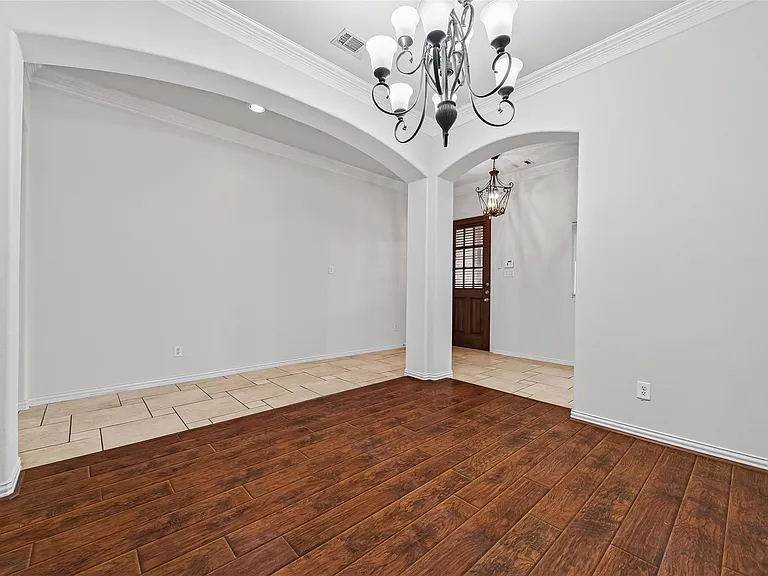 6726 Hathaway Ln — Photo 11