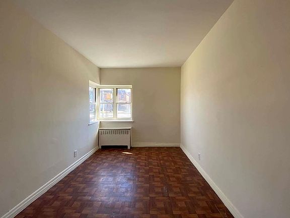 4th image of 209-26 Hillside Ave #27