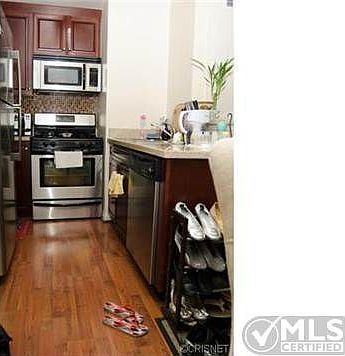 3rd image of 21500 Burbank Blvd APT 205