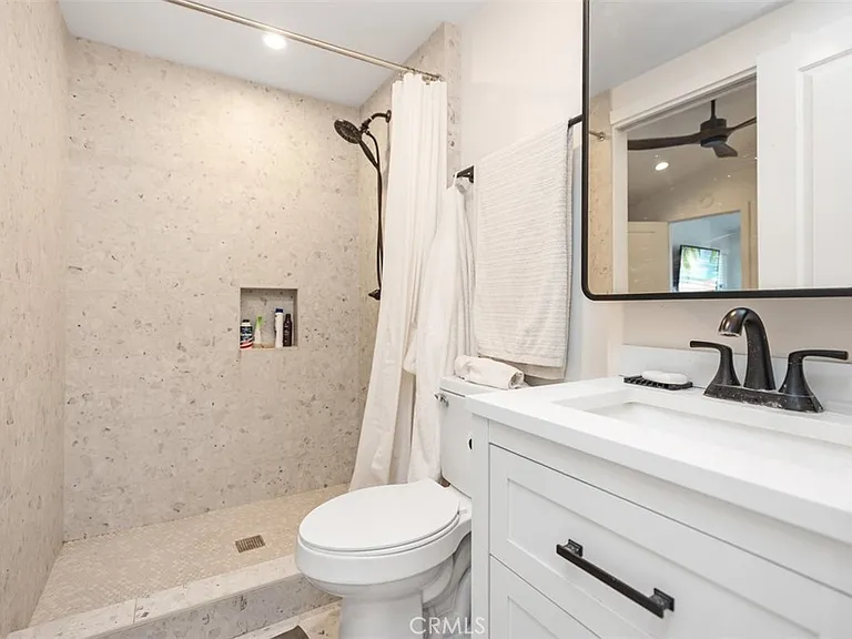 371 Park Ave — Photo 7