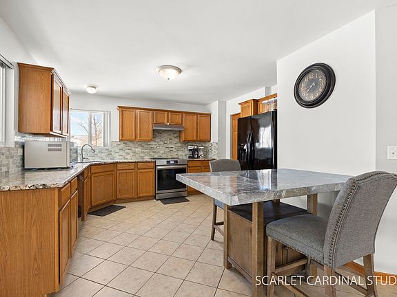 5th image of 2417 Fleetwood Dr