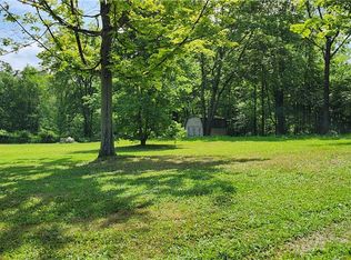 10296 Nichols Rd, Garrettsville, OH 44231