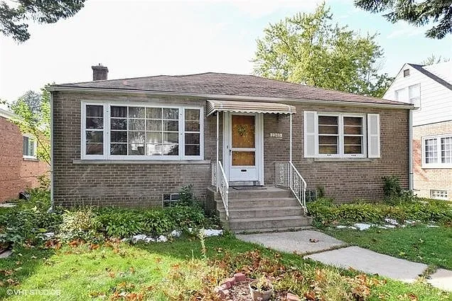 2340 S 17th Ave photo 1