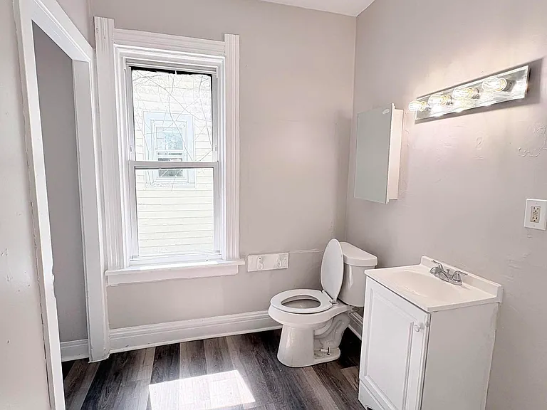 2552 Foraker Ave — Photo 25