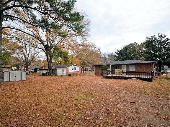 4th image of 1124 Roebuck Lawn Dr