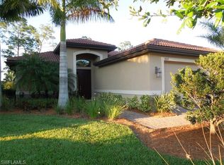 7827 Bucks Run Dr, Naples, FL 34120