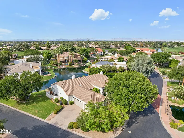 1465 W Island Cir — Photo 105