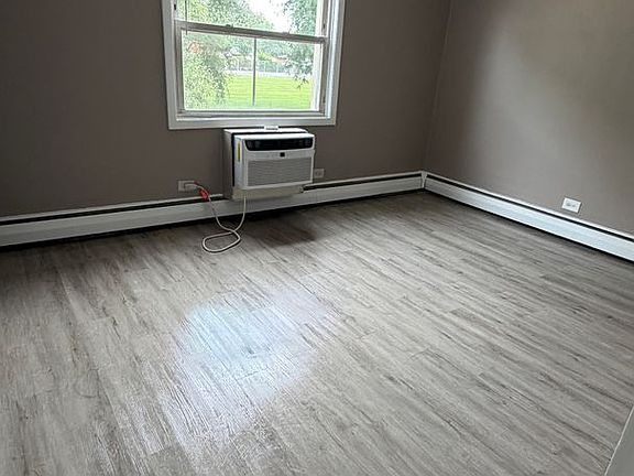 3rd image of 27 N 29 N Dryden Pl #2G