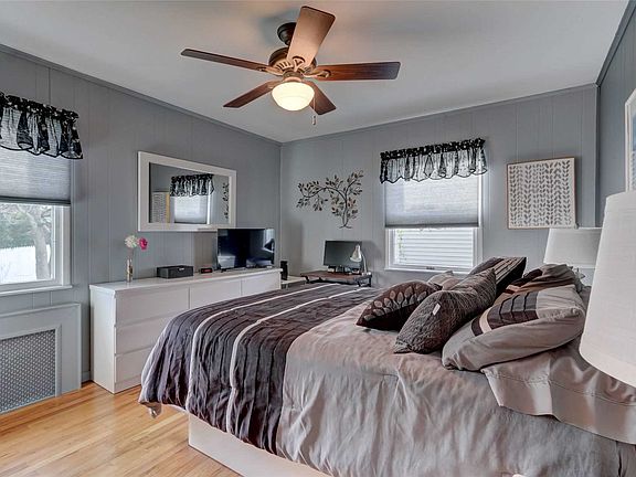 4th image of 2046 Shelley Pl