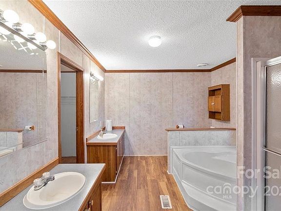 5th image of 108 Sunwood Ct