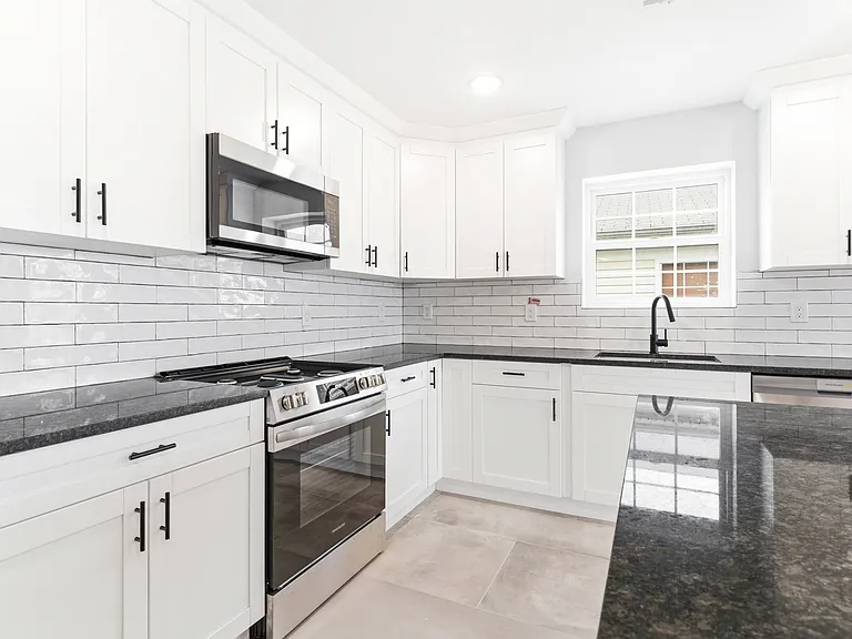 129 Mount Pleasant Ave #3 — Photo 3