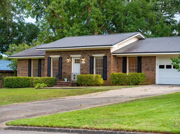 406 Circleview Dr, Dothan, AL 36301