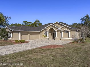9376 Bearwalk Path, Weeki Wachee, FL 34613