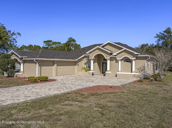 9376 Bearwalk Path, Weeki Wachee, FL 34613
