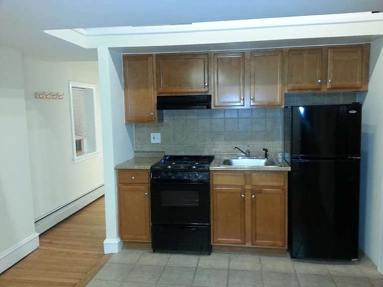 313 N 34th St #1F — Photo 4
