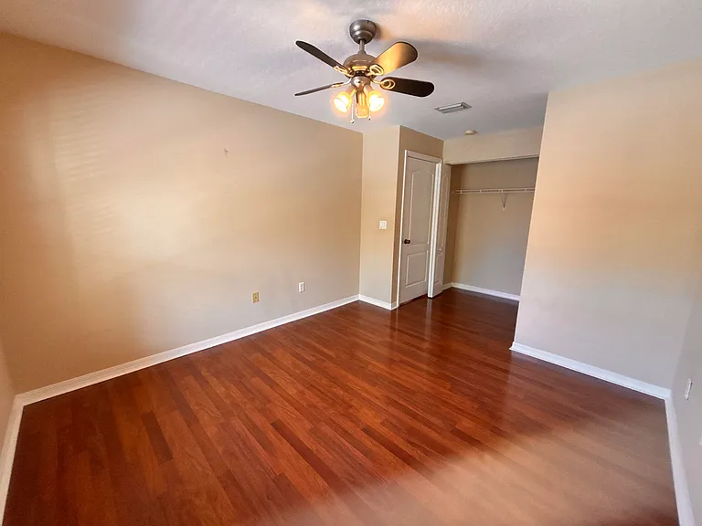 266 River Bluff Ln — Photo 22