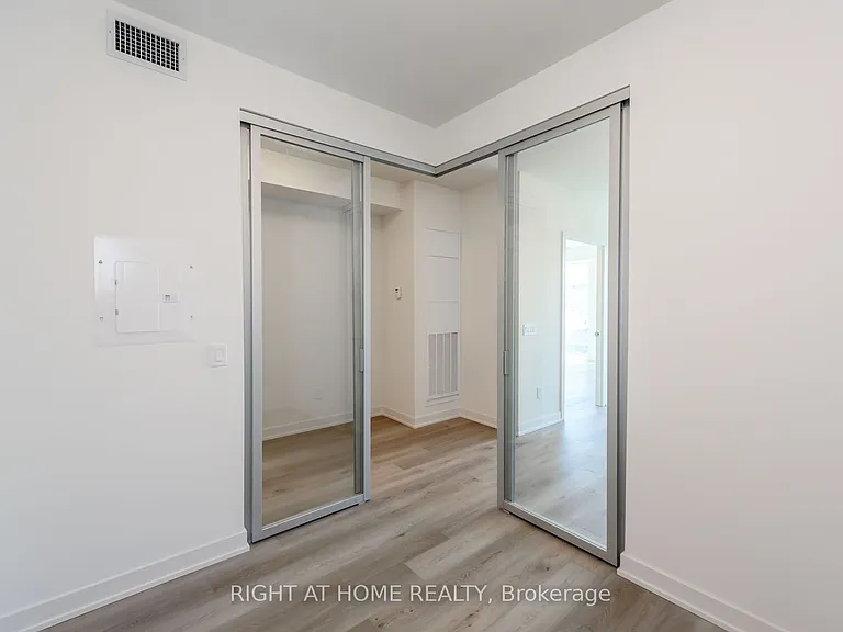 385 Winston Rd #701 — Photo 11