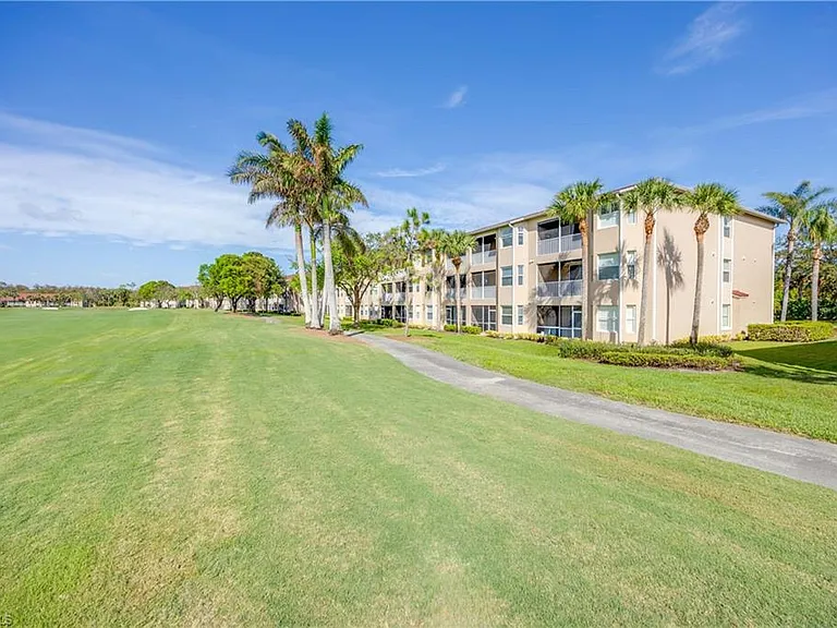 2710 Cypress Trace Cir #3031 — Photo 34