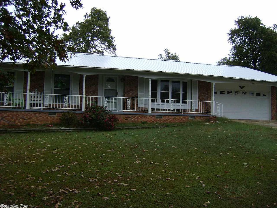 1st image of 906 N Manor Dr