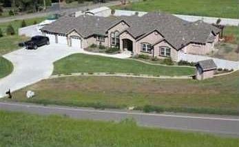 2nd image of 17900 Mountain Ridge Dr