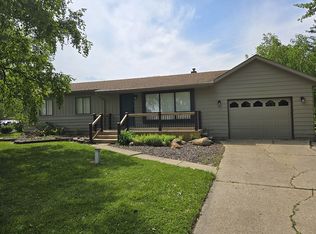 16106 Whitehead Dr, Linden, MI 48451