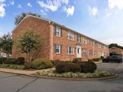 120 Hessian Hills Rdg APT 2, Charlottesville, VA, 22901