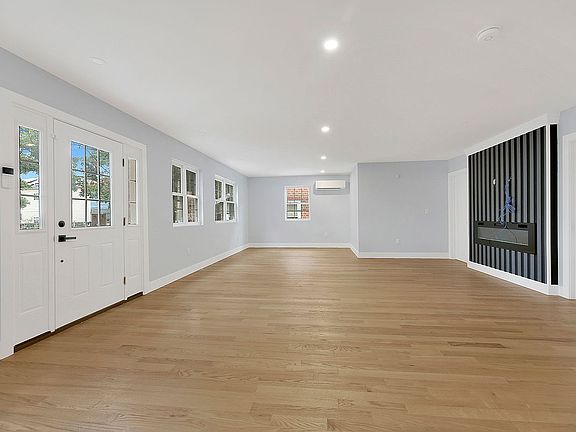 2nd image of 110-41 172nd St #2