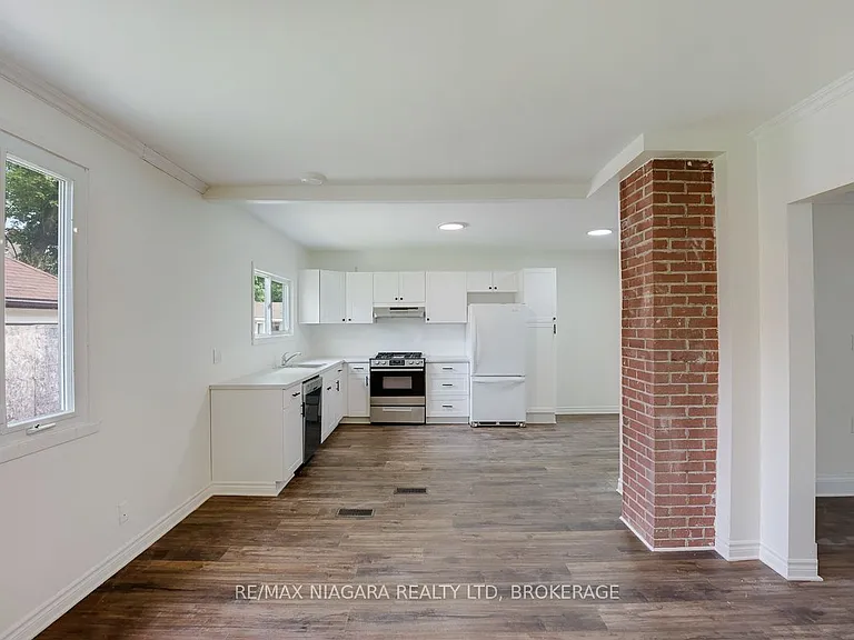 20 Randolph St — Photo 11
