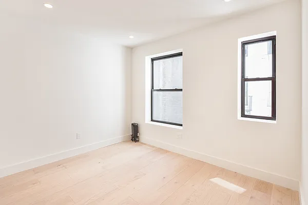 Rented by Compass | media 45