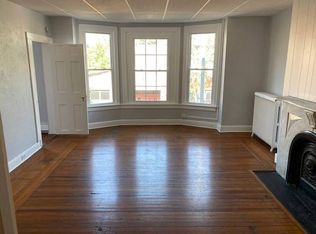 106 4th St #2, Troy, NY 12180