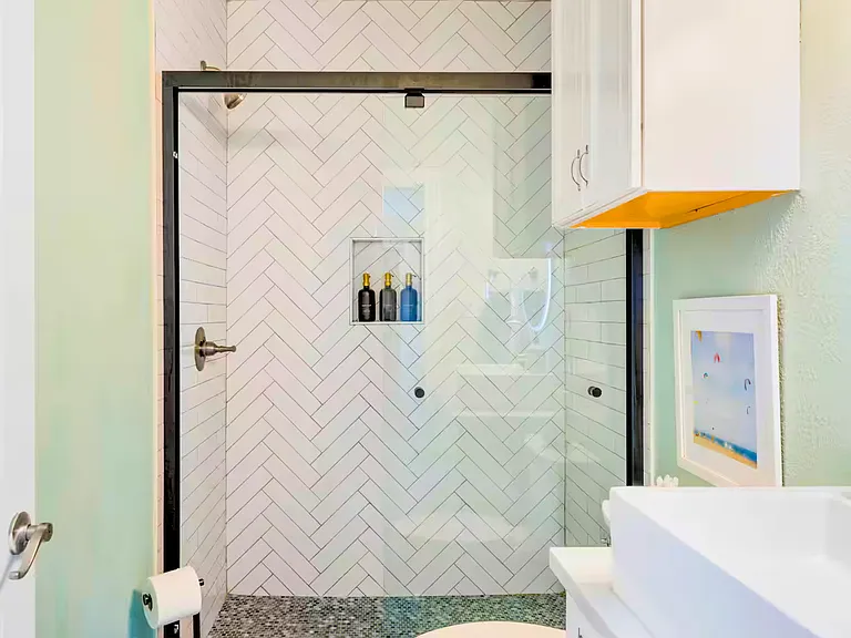 986 Bahama Dr — Photo 15