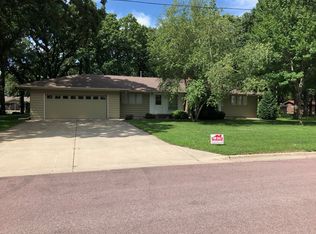 735 Cleveland Ave W, Winnebago, MN 56098