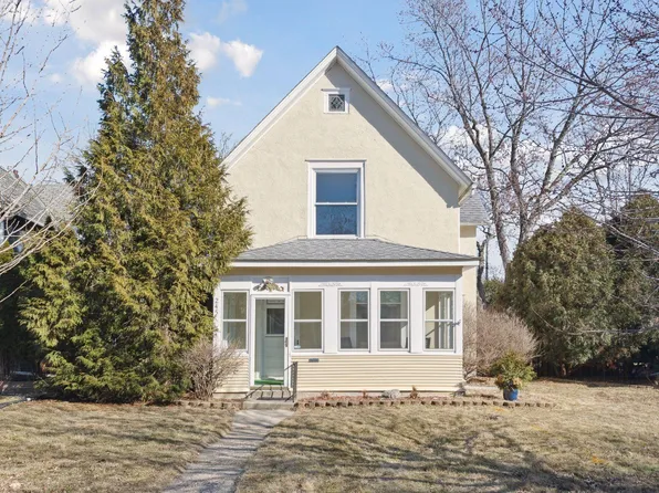 245 19th Ave N, Hopkins, MN 55343