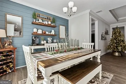 104 Pomegranate St — Photo 25