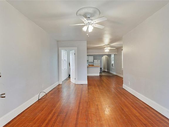 3rd image of 2524-26 Jena St