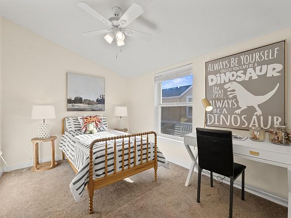 4th image of 223 Laurel Grove Ln