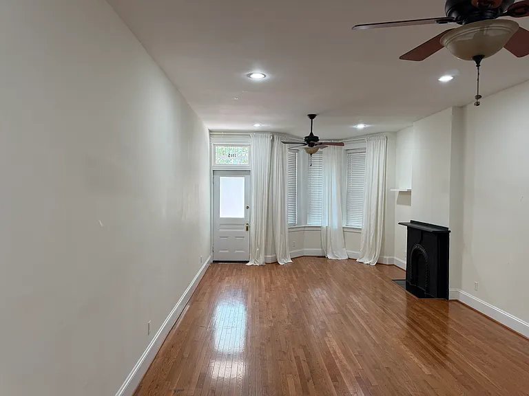 1115 Floyd Ave — Photo 49