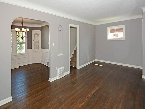 4th image of 7920 Whitehaven Dr