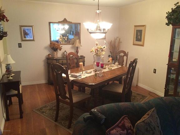 3rd image of 962A Argyll Cir