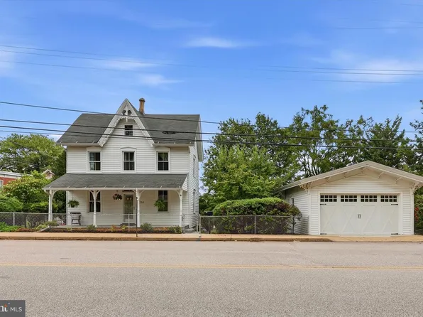 733 Main St, Upland, PA 19015