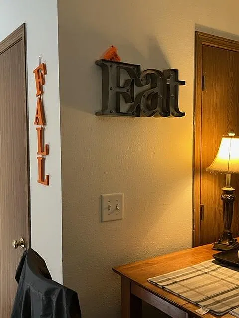 4 bed, 1100 sqft, $2,260 — Photo 1