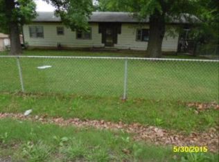 240 SE Rice Rd, Topeka, KS 66607