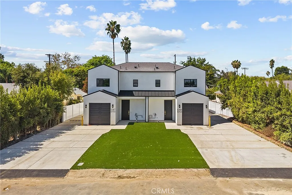3 bed, 2.5 bath, 1667 sqft, $4,600 — Photo 4